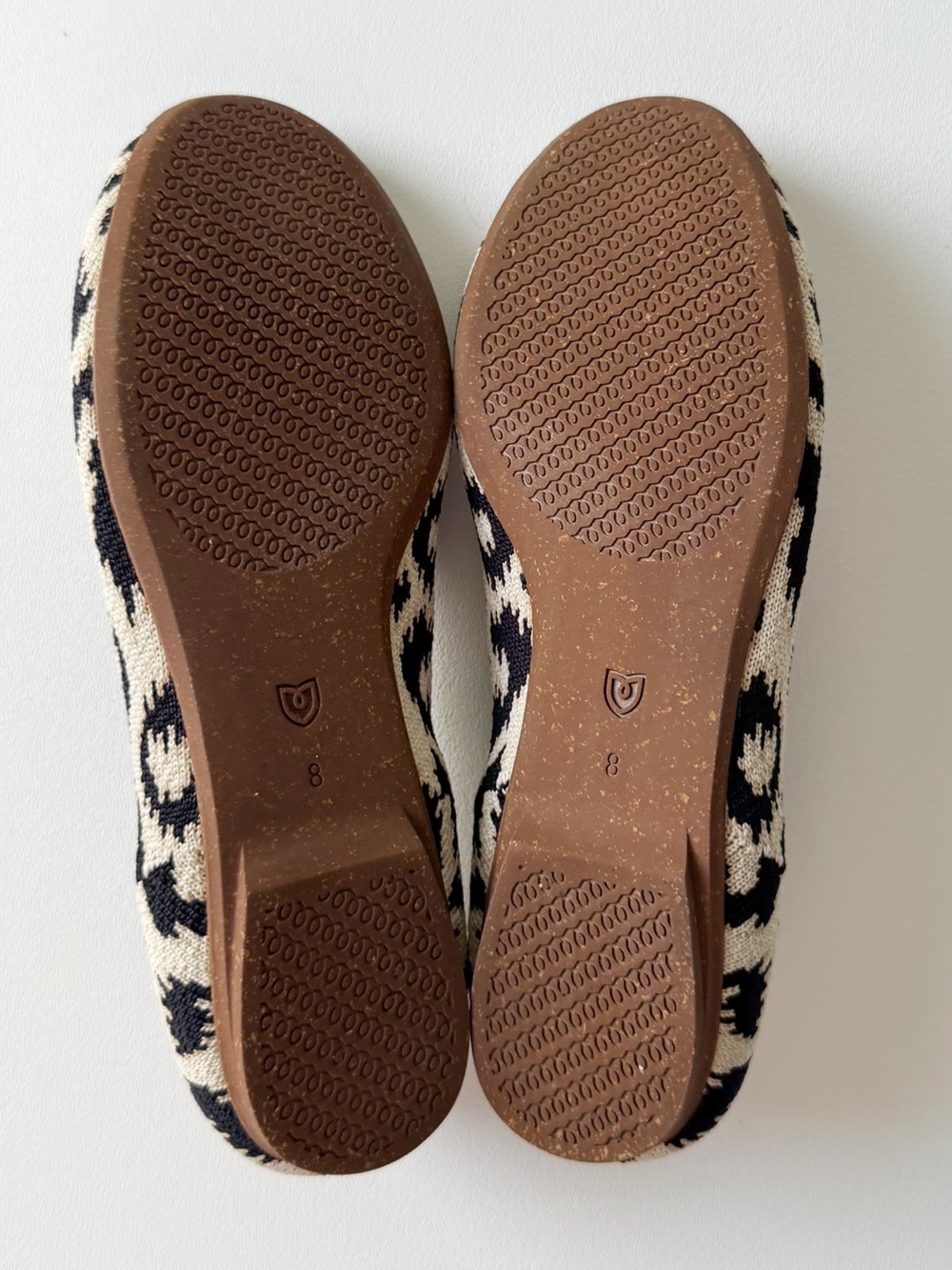 Rothy’s The Lounge Loafer in Sandy Cat | 8 - Picture 7 of 12